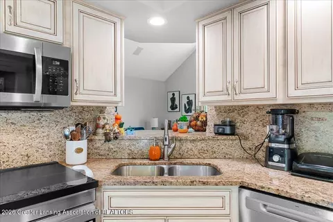 Kitchen - 1067 Wild Ginger Trl, Haslett, MI 48840 photo 2 of 2