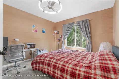Bedroom - 1067 Wild Ginger Trl, Haslett, MI 48840 photo 3 of 4