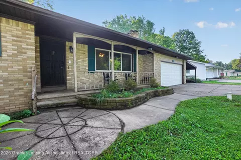 Exterior - 15157 Pinehurst Dr, Lansing, MI 48906 photo 2 of 7