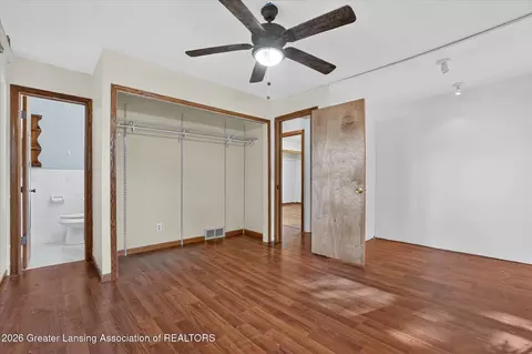 Bedroom - 15157 Pinehurst Dr, Lansing, MI 48906 photo 2 of 11