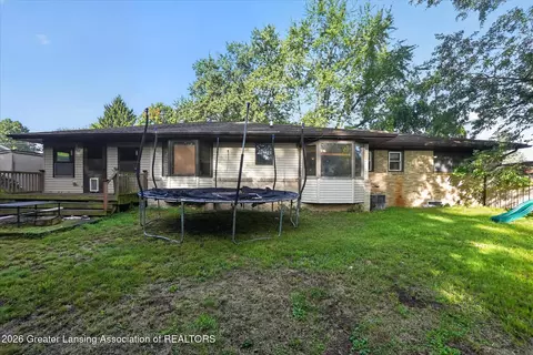Exterior - 15157 Pinehurst Dr, Lansing, MI 48906 photo 6 of 7