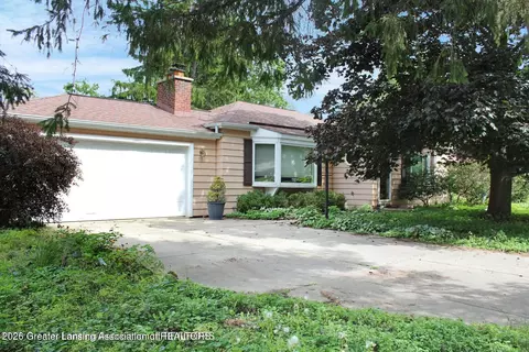 1615 Ridgewood Dr, East Lansing, MI 48823
