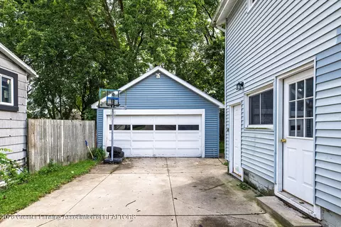 Exterior - 1601 Bailey St, Lansing, MI 48910 photo 1 of 1