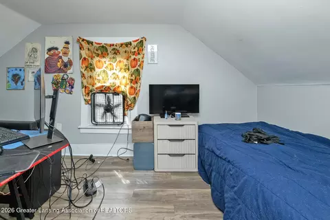 Bedroom - 1601 Bailey St, Lansing, MI 48910 photo 2 of 4