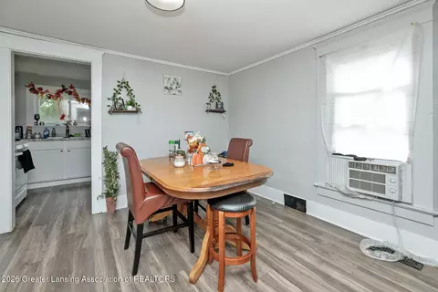 Dining - 1601 Bailey St, Lansing, MI 48910 photo 2 of 2