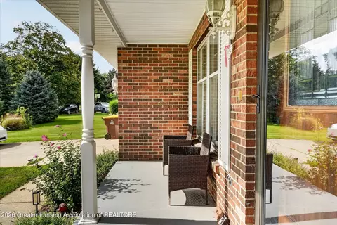 Exterior - 7646 Jon Scott Dr, Grand Ledge, MI 48837 photo 3 of 12