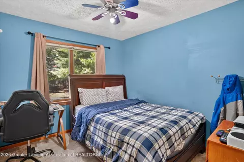 Bedroom - 9980 E Stoll Rd, Haslett, MI 48840 photo 6 of 11