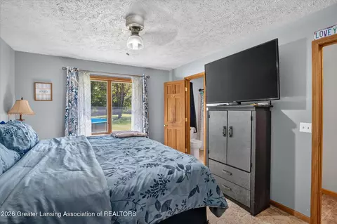 Bedroom - 9980 E Stoll Rd, Haslett, MI 48840 photo 1 of 11