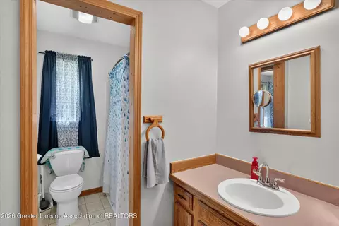 Bath - 9980 E Stoll Rd, Haslett, MI 48840 photo 1 of 2