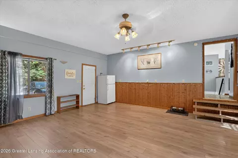 Living - 9980 E Stoll Rd, Haslett, MI 48840 photo 4 of 4
