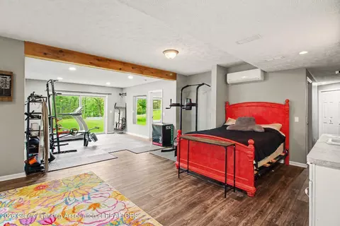 Bedroom - 12110 Scotch Hollow Dr, Bath, MI 48808 photo 7 of 8