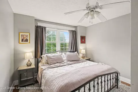 Bedroom - 12110 Scotch Hollow Dr, Bath, MI 48808 photo 3 of 8