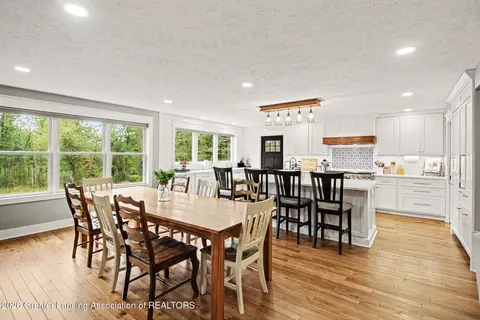 Dining - 12110 Scotch Hollow Dr, Bath, MI 48808 photo 2 of 2