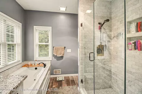 Bath - 12110 Scotch Hollow Dr, Bath, MI 48808 photo 5 of 6
