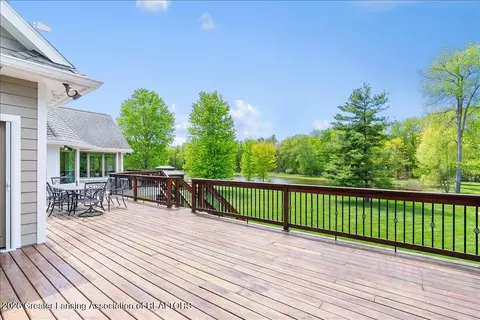 Exterior - 410 W Spring Meadows Ln, Dewitt, MI 48820 photo 14 of 15