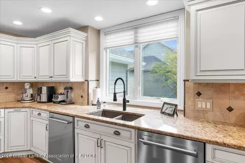 Kitchen - 410 W Spring Meadows Ln, Dewitt, MI 48820 photo 3 of 6
