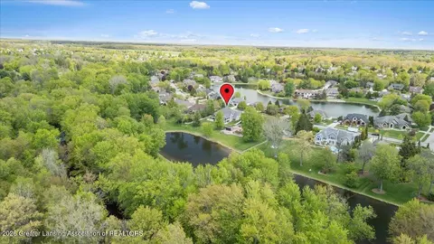 View/Area - 410 W Spring Meadows Ln, Dewitt, MI 48820 photo 8 of 10