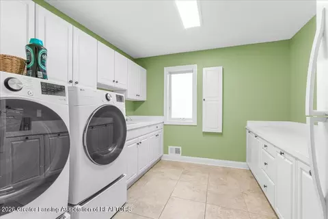 Other - 410 W Spring Meadows Ln, Dewitt, MI 48820 photo 8 of 28