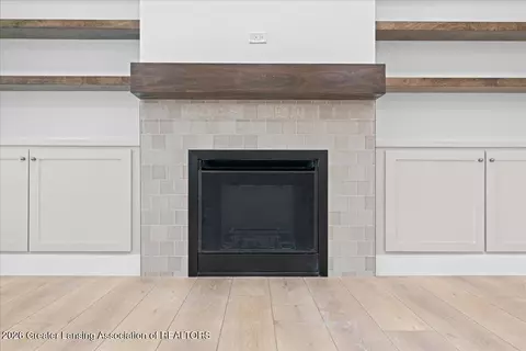 Living - 2531 Fedewood, Dewitt, MI 48820 photo 2 of 2