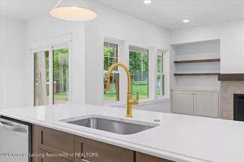Kitchen - 2531 Fedewood, Dewitt, MI 48820 photo 4 of 4