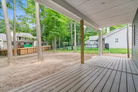 Exterior - 2531 Fedewood, Dewitt, MI 48820 photo 10 of 12