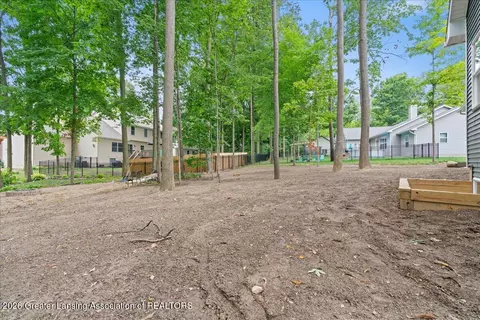 Exterior - 2531 Fedewood, Dewitt, MI 48820 photo 4 of 12