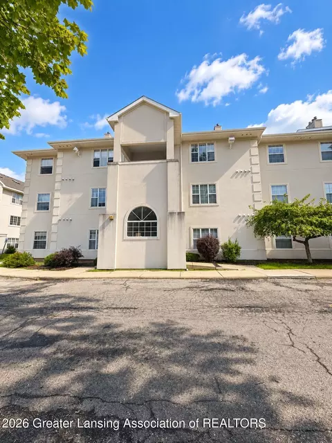 268 W Saginaw St #301, East Lansing, MI 48823