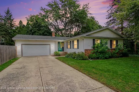 5998 Highgate Ave, East Lansing, MI 48823