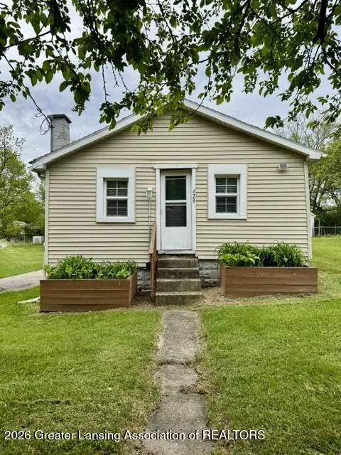 629 S Clemens Ave, Lansing, MI 48912