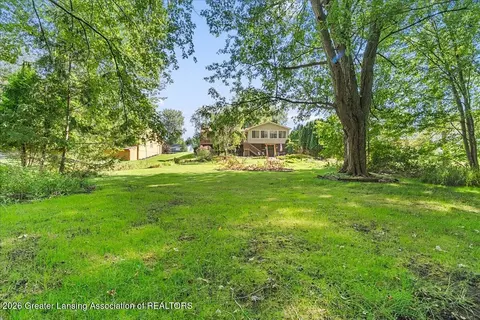 Exterior - 1220 Sandhill Dr, Dewitt, MI 48820 photo 4 of 7