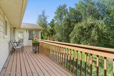 Exterior - 1220 Sandhill Dr, Dewitt, MI 48820 photo 2 of 7