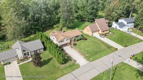 View/Area - 1220 Sandhill Dr, Dewitt, MI 48820 photo 8 of 10