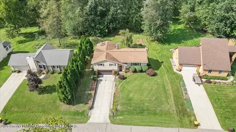 View/Area - 1220 Sandhill Dr, Dewitt, MI 48820 photo 5 of 10