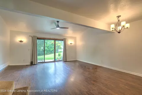 Living - 5411 Maple Ridge Rd #74, Haslett, MI 48840 photo 1 of 3