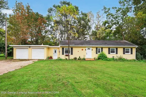 16489 Center Rd, East Lansing, MI 48823