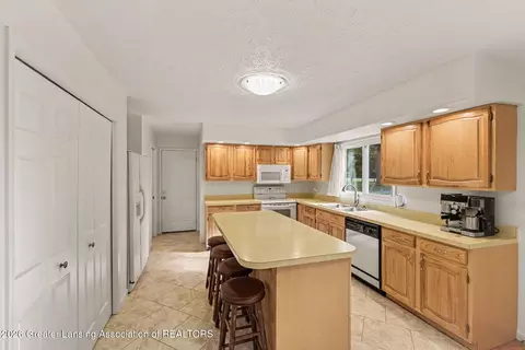 Kitchen - 5816 W Britton Rd, Perry, MI 48872 photo 1 of 1