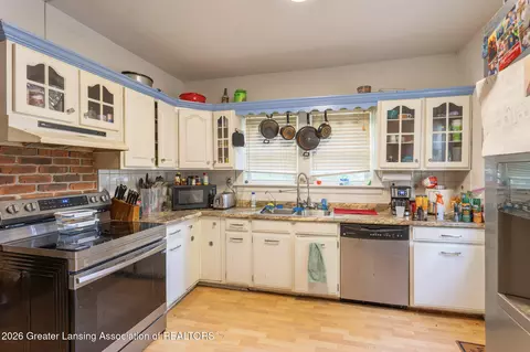 Kitchen - 212 W 3rd St, Monroe, MI 48161 photo 2 of 3