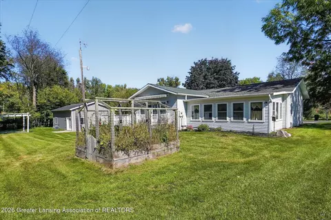 Exterior - 13142 S Tallman Rd, Eagle, MI 48822 photo 3 of 9