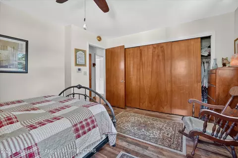 Bedroom - 13142 S Tallman Rd, Eagle, MI 48822 photo 3 of 4