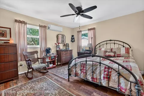 Bedroom - 13142 S Tallman Rd, Eagle, MI 48822 photo 1 of 4