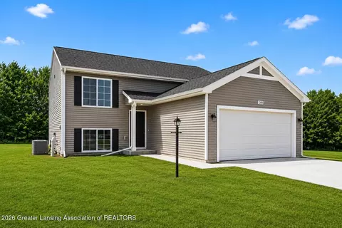 4851 Cambria Ct, Potterville, MI 48876