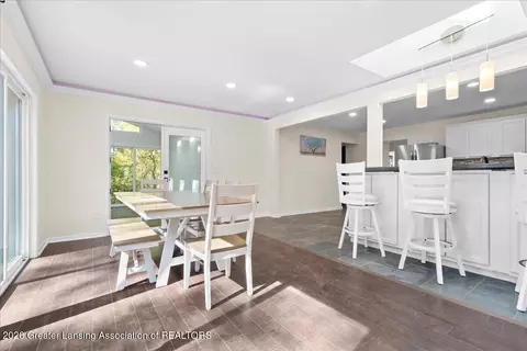 Dining - 2001 W Stoll Rd, Dewitt, MI 48820 photo 2 of 2