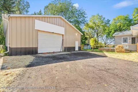 Exterior - 2001 W Stoll Rd, Dewitt, MI 48820 photo 2 of 7