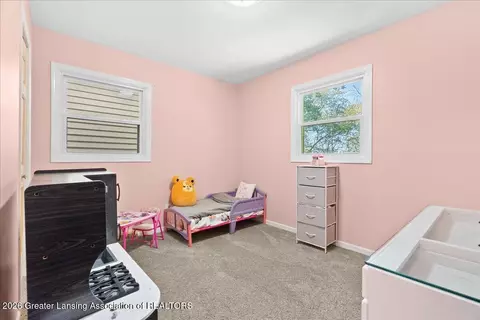 Bedroom - 2001 W Stoll Rd, Dewitt, MI 48820 photo 6 of 6