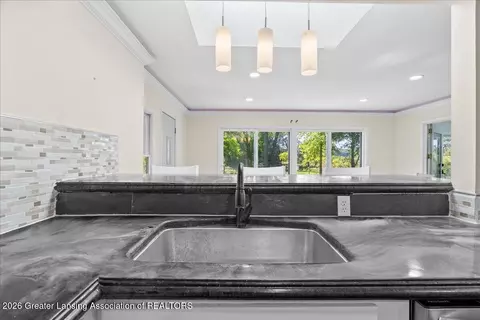 Kitchen - 2001 W Stoll Rd, Dewitt, MI 48820 photo 2 of 3