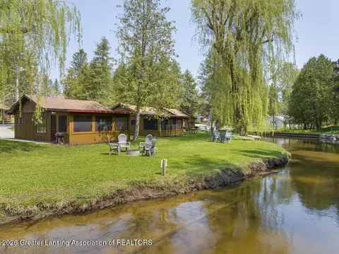 4179 S Straits Hwy #2, Indian River, MI 49749