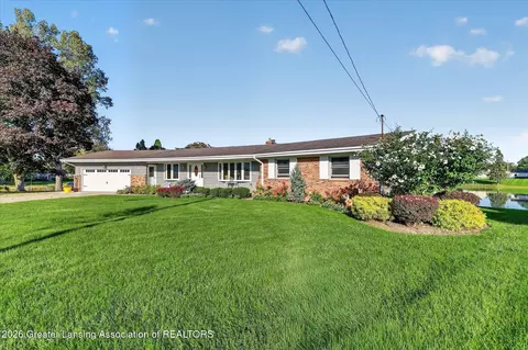 171 Brookwood Ct SW, Grandville, MI 49418