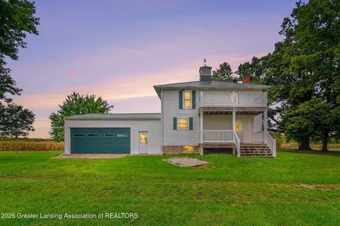 1136 S Nichols Rd, Swartz Creek, MI 48473