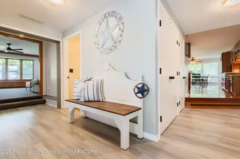 Entry Way - 730 N Eifert Rd, Mason, MI 48854 photo 3 of 13