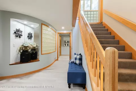 Entry Way - 730 N Eifert Rd, Mason, MI 48854 photo 4 of 13